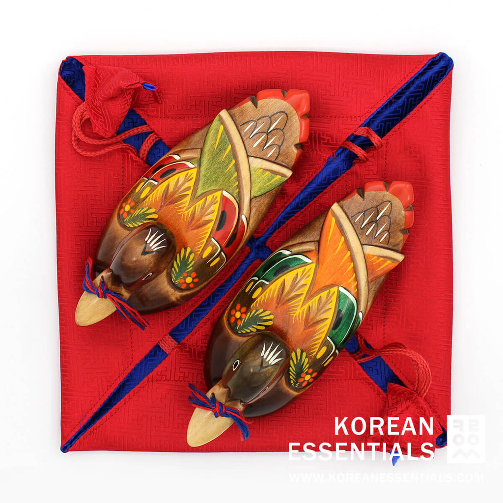 Hand-carved Wedding Duck: Petit Mandarin