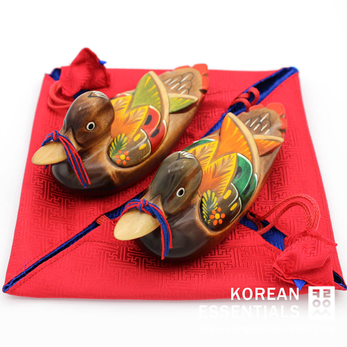 Korean traditional gifts brought to your door step - KOREAN ESSENTIALS