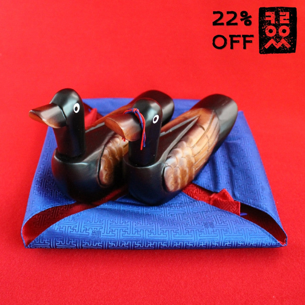 Korean traditional gifts brought to your door step - KOREAN ESSENTIALS
